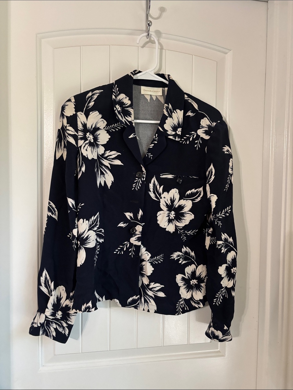 Dana Buchman Navy and White Floral Button-Front Shirt